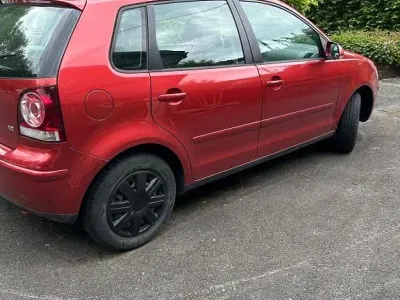 Gebraucht VW Polo 75 PS (55 kW) 2005 Rot Kleinwagen