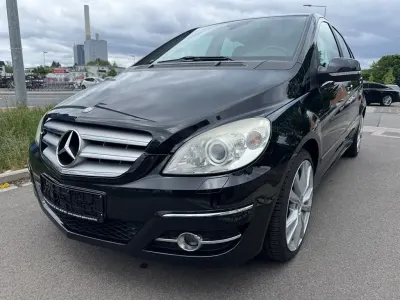 Gebraucht Mercedes B200 Sport Edition 136 PS (100 kW) 2010 Schwarz Van / Kleinbus