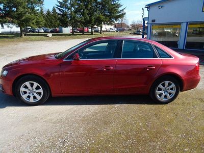 Gebraucht Audi A4 Ambiente 120 PS (88 kW) 2009 Rot Limousine