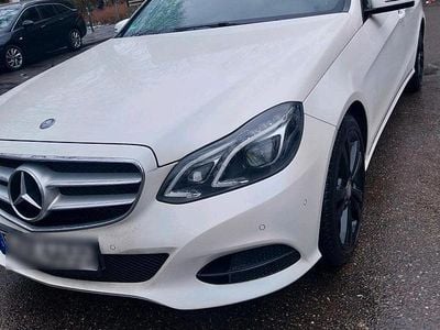 Gebraucht Mercedes E300 231 PS (169 kW) 2014 Weiß Limousine