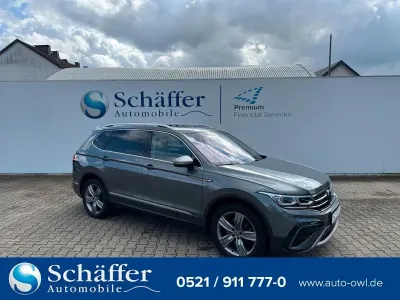 Gebraucht VW Tiguan Allspace Elegance 200 PS (147 kW) 2022 Platinum grey metallic SUV