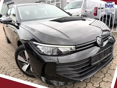 Gebraucht VW Passat 150 PS (110 kW) 2025 Schwarz Kombi
