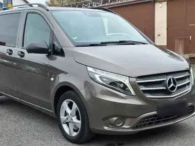 Gebraucht Mercedes Vito 190 PS (139 kW) 2016 Braun Van