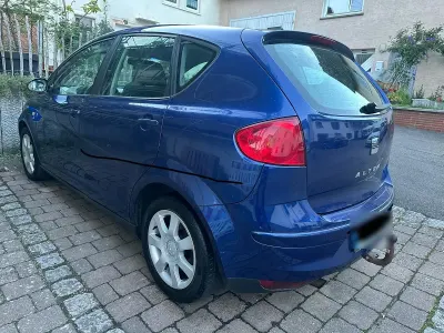 Używany Seat Altea 102 KM (75 kW) 2005 Niebieski Minivan