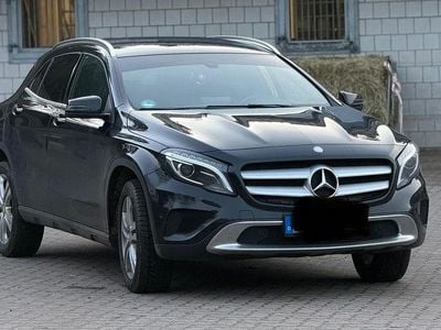 Gebraucht Mercedes GLA250 Urban 211 PS (155 kW) 2016 Schwarz SUV