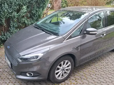 Gebraucht Ford S-MAX Titanium 240 PS (176 kW) 2018 Grau Van / Kleinbus