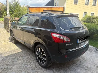 Gebraucht Nissan Qashqai 360º 117 PS (86 kW) 2013 Schwarz SUV