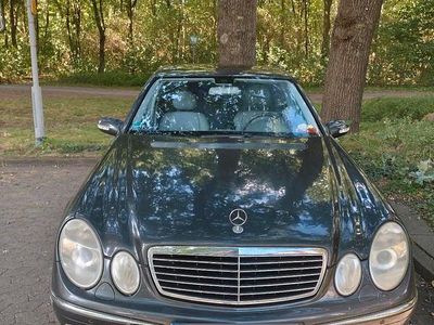 Mercedes E240