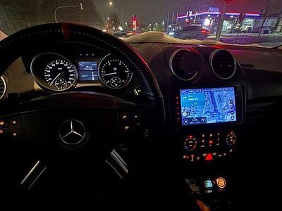 Gebraucht Mercedes ML320 224 PS (164 kW) 2007 Schwarz SUV