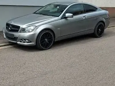Gebraucht Mercedes C250 204 PS (150 kW) 2012 Grau Coupé