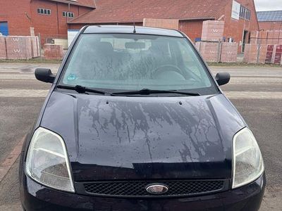 Gebraucht Ford Fiesta 60 PS (44 kW) 2004 Blau Kleinwagen