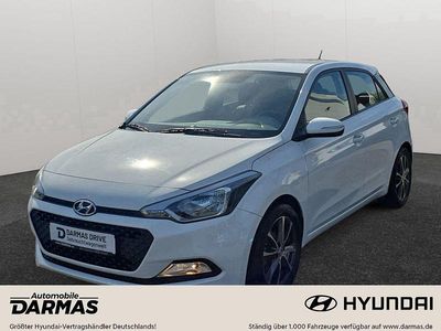 Gebraucht Hyundai i20 Classic 75 PS (55 kW) 2018 Weiß Limousine