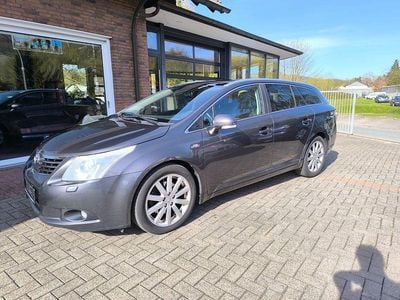 Gebraucht Toyota Avensis Executive 177 PS (130 kW) 2011 Grau Kombi