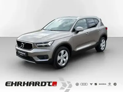 Gebraucht Volvo XC40 Momentum 197 PS (144 kW) 2021 Grau SUV