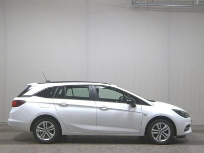 Weiss Gebraucht 2021 Opel Astra Edition Kombi | 9.180 € (Guter Preis)