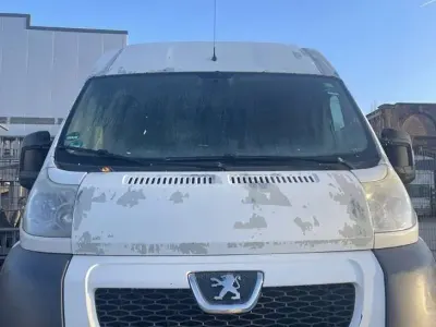 Gebraucht Peugeot Boxer 131 PS (96 kW) 2013 Weiß Van