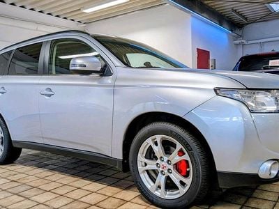 Gebraucht Mitsubishi Outlander 150 PS (110 kW) 2014 Grau SUV