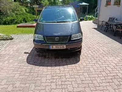 Gebraucht VW Sharan Basis 116 PS (85 kW) 2004 Schwarz Van / Kleinbus