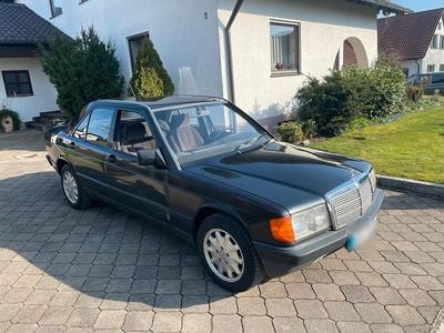 Gebraucht Mercedes 190 122 PS (89 kW) 1987 Schwarz Limousine