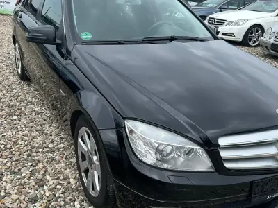 Gebraucht Mercedes C200 136 PS (100 kW) 2010 Schwarz Kombi