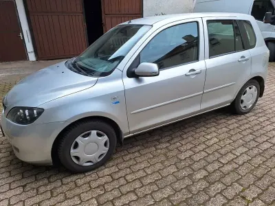 Gebraucht Mazda 2 Active 80 PS (58 kW) 2007 Silber Kleinwagen