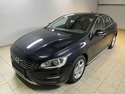 Gebraucht Volvo S60 Kinetic 136 PS (100 kW) 2016 Ext452 / metallic Limousine