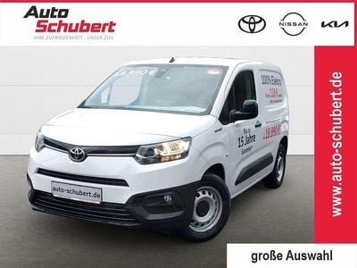 Gebraucht Toyota Proace City City 100 kW (136 PS) 2024 Weiß Van / Kleinbus