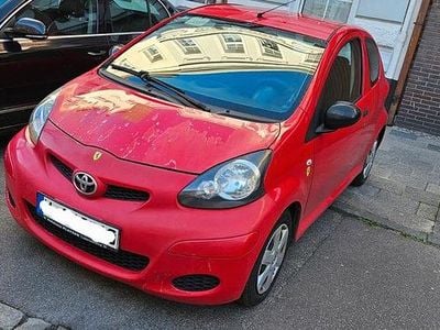 Usata Toyota Aygo 68 CV (50 kW) 2009 Rosso Utilitaria