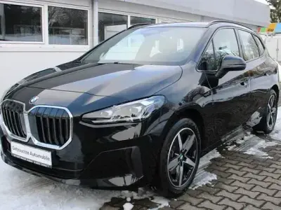 Gebraucht BMW 220 Luxury Line 170 PS (125 kW) 2023 Black sapphire Van / Kleinbus