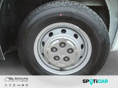Gebraucht Opel Movano Selection 140 PS (102 kW) 2024 Lackierung weiss icy/typ aussenverkleidung spiegel flach standard Van