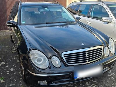 Mercedes E320