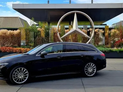 Gebraucht Mercedes CLA250e Shooting Brake AMG 218 PS (160 kW) 2022 Schwarz Kombi