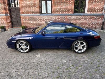 Porsche 911 Carrera