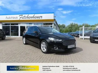Gebraucht Ford Mondeo Titanium 150 PS (110 kW) 2017 Schwarz Kombi