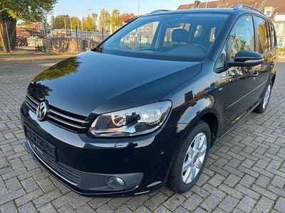 Gebraucht VW Touran Cup 105 PS (77 kW) 2015 Schwarz Van / Kleinbus