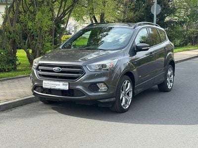 Usata Ford Kuga ST-Line 150 CV (110 kW) 2016 Grigio SUV