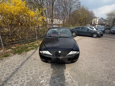 Gebraucht Lancia Ypsilon 60 PS (44 kW) 2001 Schwarz Kleinwagen