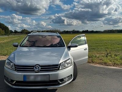 Usata VW Passat Highline 177 CV (130 kW) 2013 Grigio Station wagon