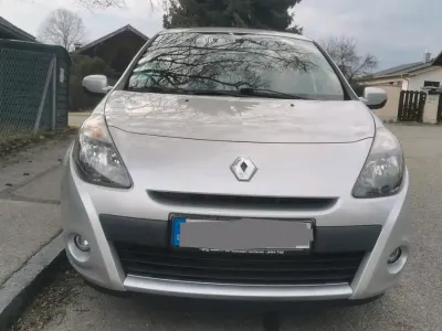 Gebraucht Renault Clio III 75 PS (55 kW) 2011 Silber Kleinwagen