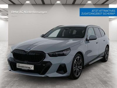 Gebraucht BMW 520 M Sport 197 PS (144 kW) 2025 Grau Kombi