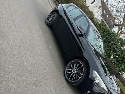 Gebraucht BMW 116 Sport Line 136 PS (100 kW) 2014 Schwarz Kleinwagen