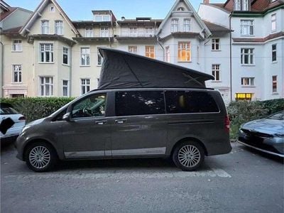 Mercedes V220