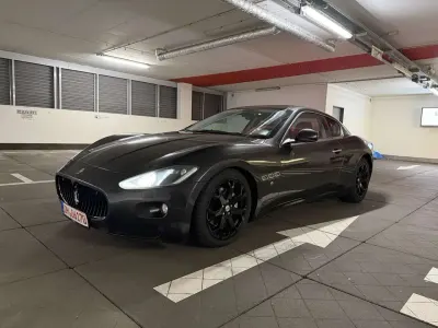 Gebraucht Maserati Granturismo 405 PS (297 kW) 2015 Grigio granito Coupé