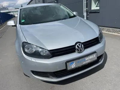 Gebraucht VW Golf VI 105 PS (77 kW) 2012 Silber Kleinwagen