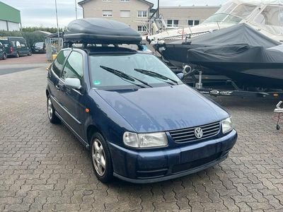 Second-hand VW Polo 60 CP (44 kW) 1994 Albastru Hatchback