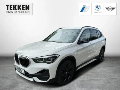 Gebraucht BMW X1 Sport Line 150 PS (110 kW) 2022 Weiss SUV