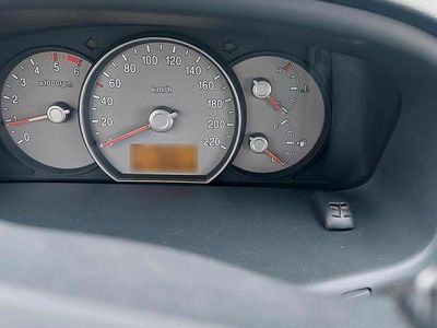 Gebraucht Kia Carens 140 PS (102 kW) 2007 Andere farben Van / Kleinbus