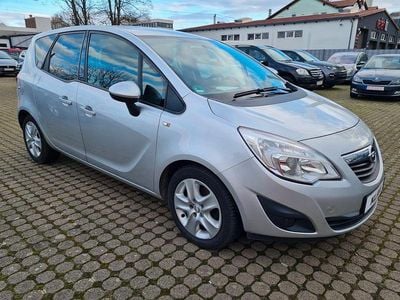 Gebraucht Opel Meriva Design Edition 120 PS (88 kW) 2011 Silber Van / Kleinbus