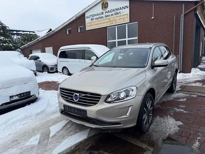 Silber Gebraucht 2016 Volvo XC60 Summum SUV | 19.800 € (Fairer Preis)