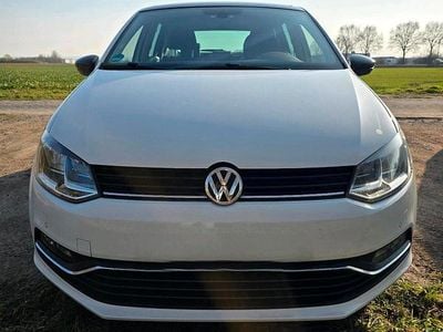 Gebraucht VW Polo 90 PS (66 kW) 2014 Weiß Kleinwagen
